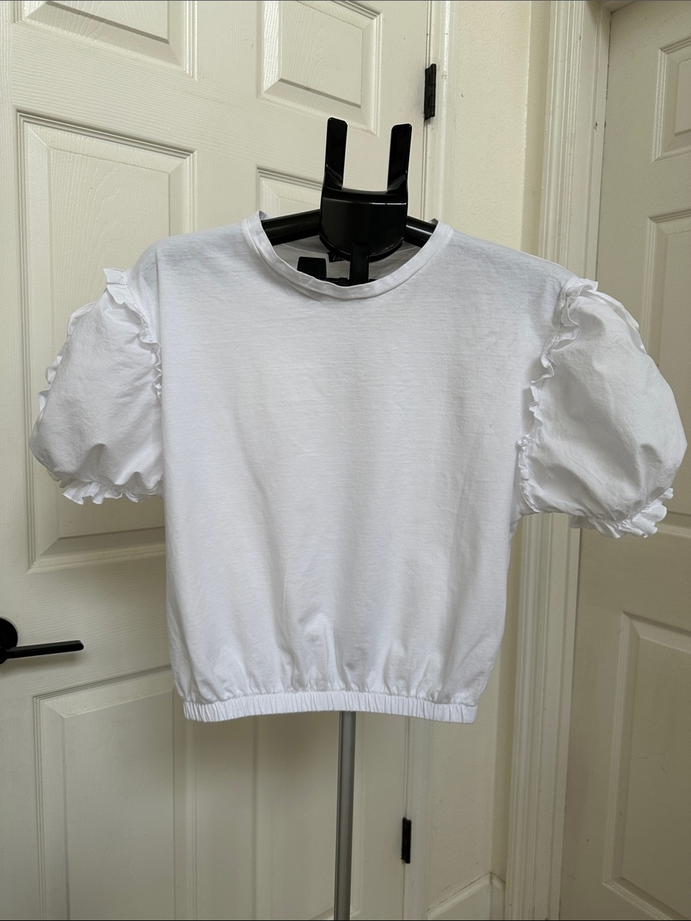 Zara Women’s White Puff Sleeve Tee With Cinched Hem 100% Cotton Size L